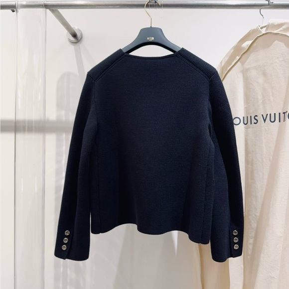 ❌sold❌Authentic Louis Vuitton Navy Textured Jacket - Picture 5 of 8